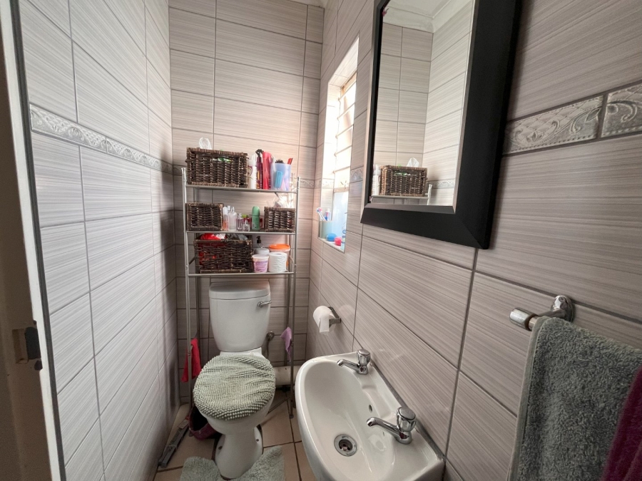 3 Bedroom Property for Sale in Raceway Free State